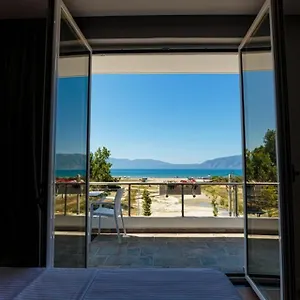 فندق Hotel Real, فلورا