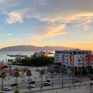 Pearl Seaview Vlore