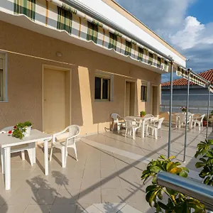 Appartement B&e, Vlorë
